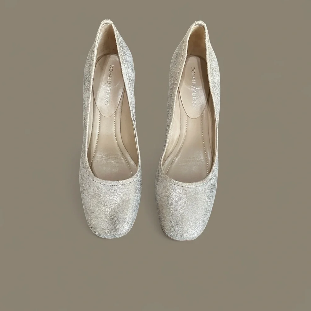 New Donald J. Pliner Metallic Champagne Block Heel Pumps
